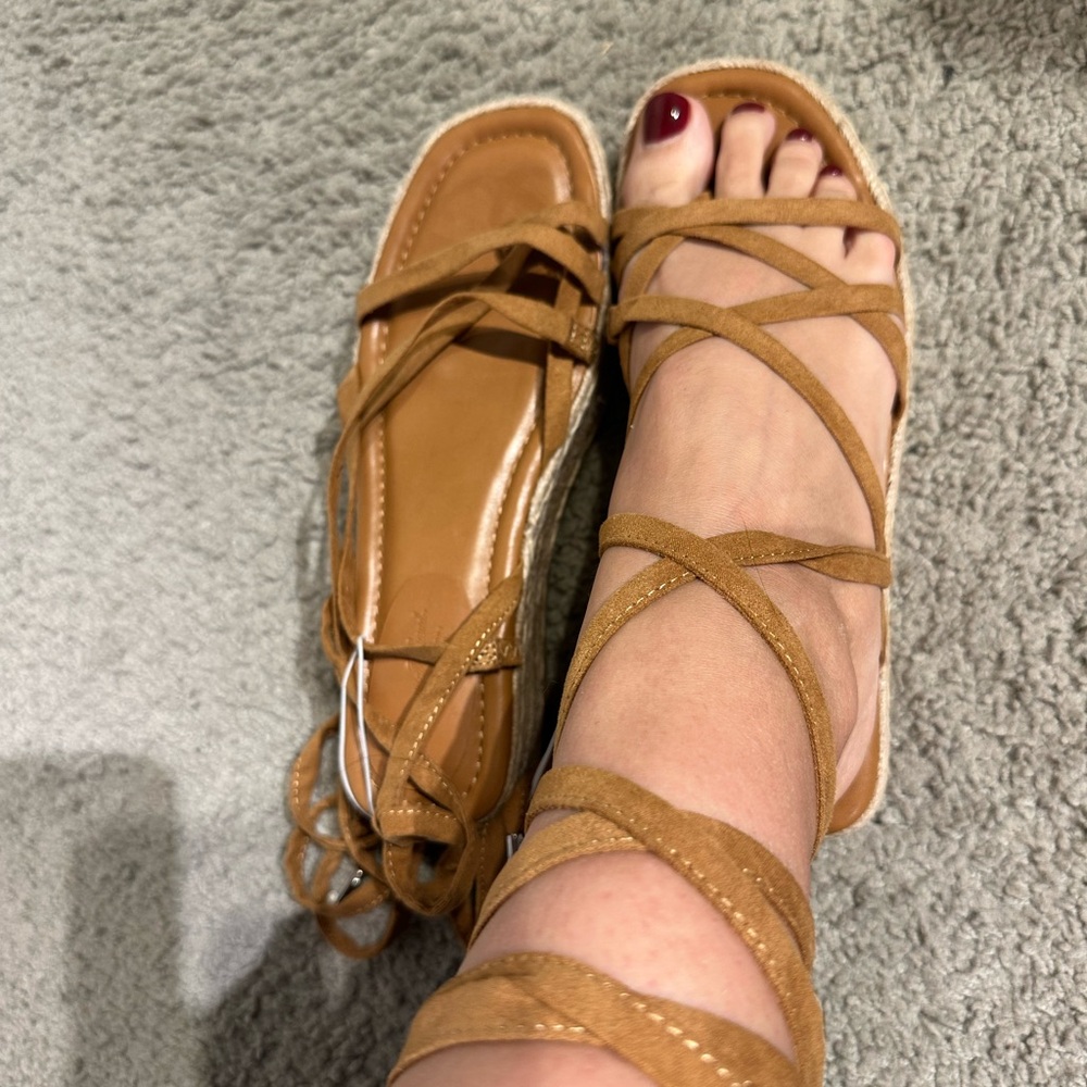 Women's Tan Strappy Sandals